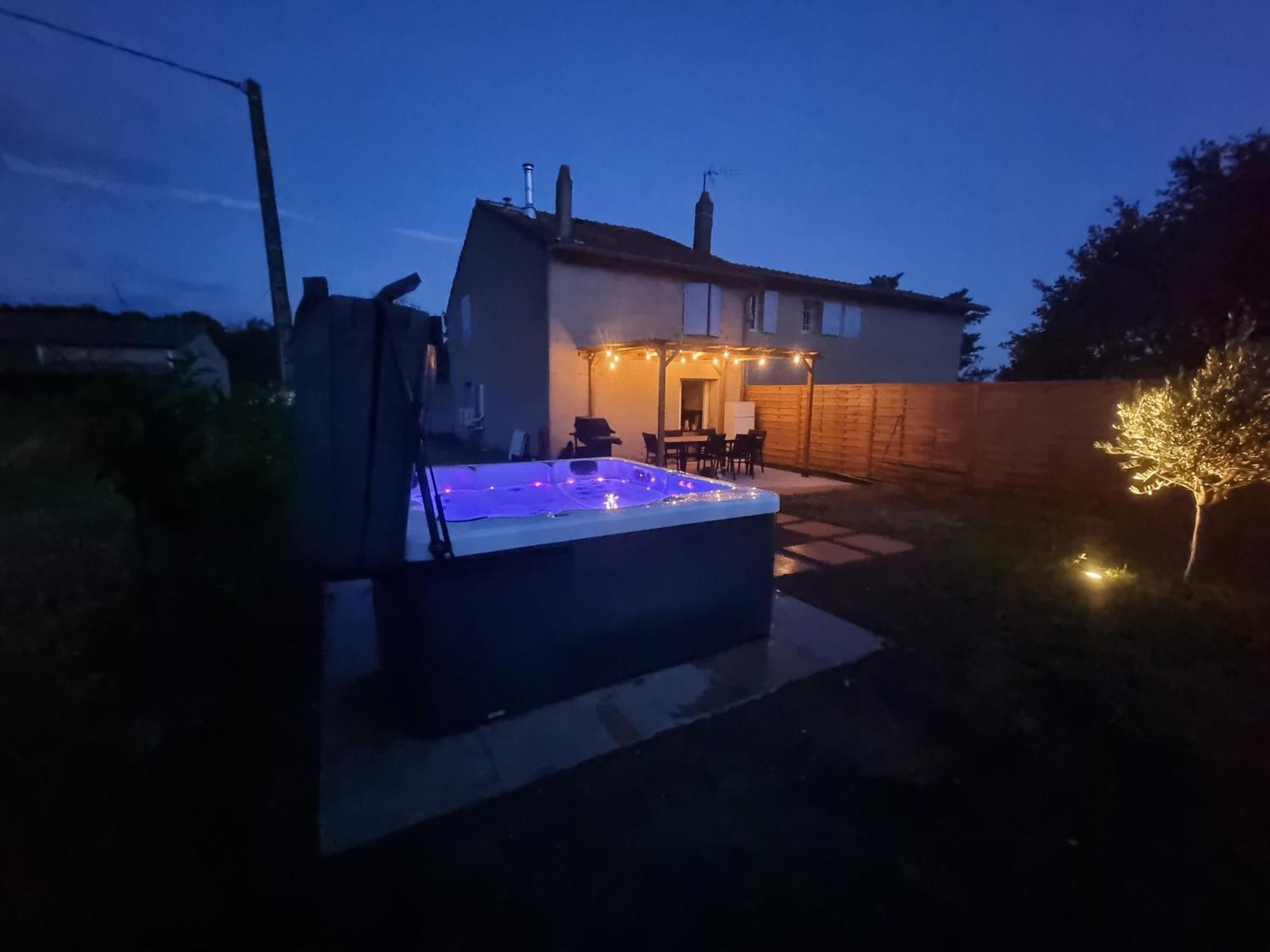 Maison 2 Chambres Avec Exterieur Et Jacuzzi Bourg-lès-Valence Екстериор снимка